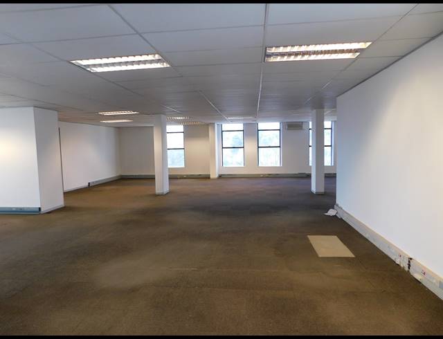 873M² OFFICE TO LET IN CRAIGHALL